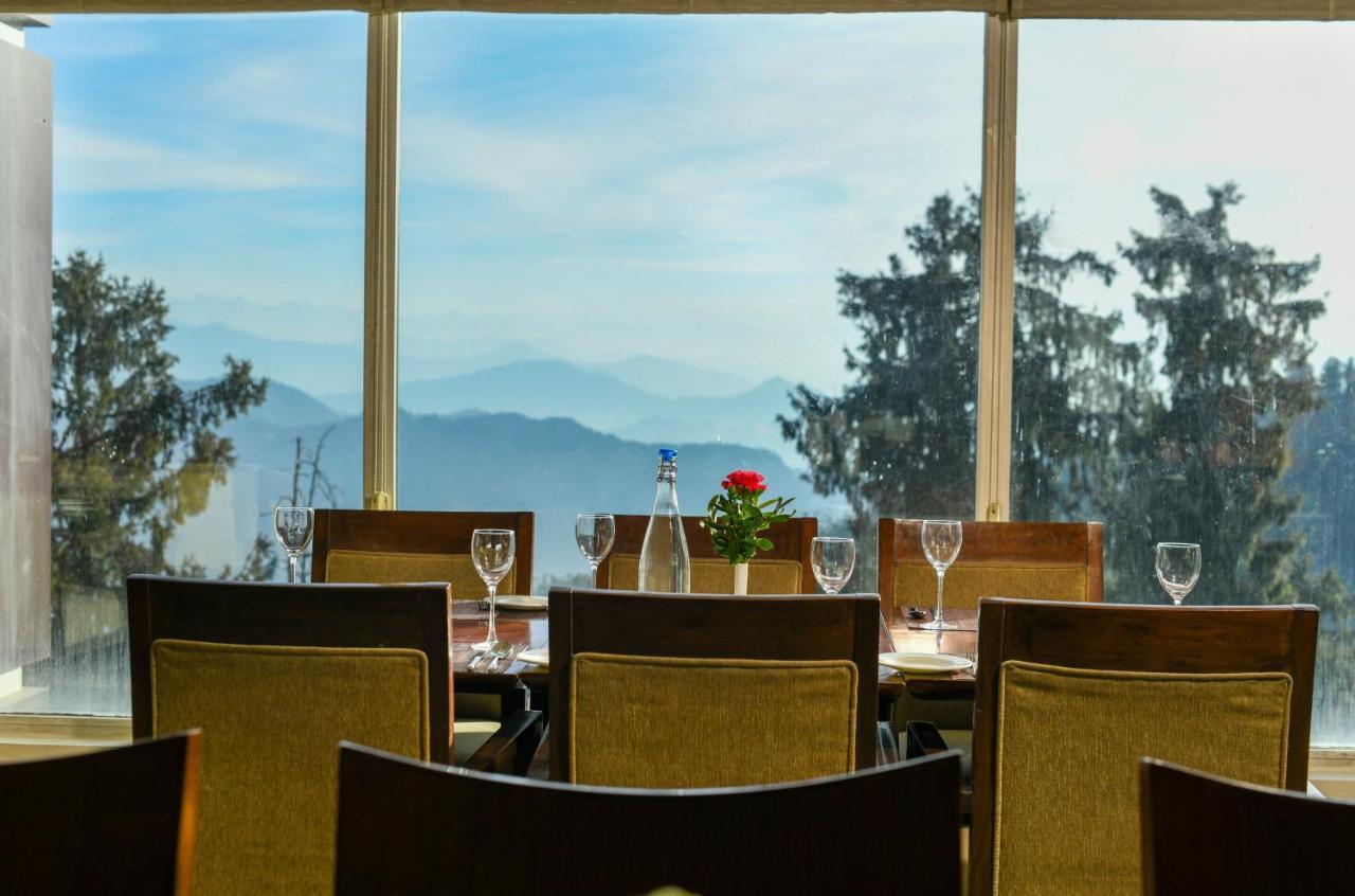 Royal Tulip Luxury Hotel, Kufri, Shimla Eksteriør billede