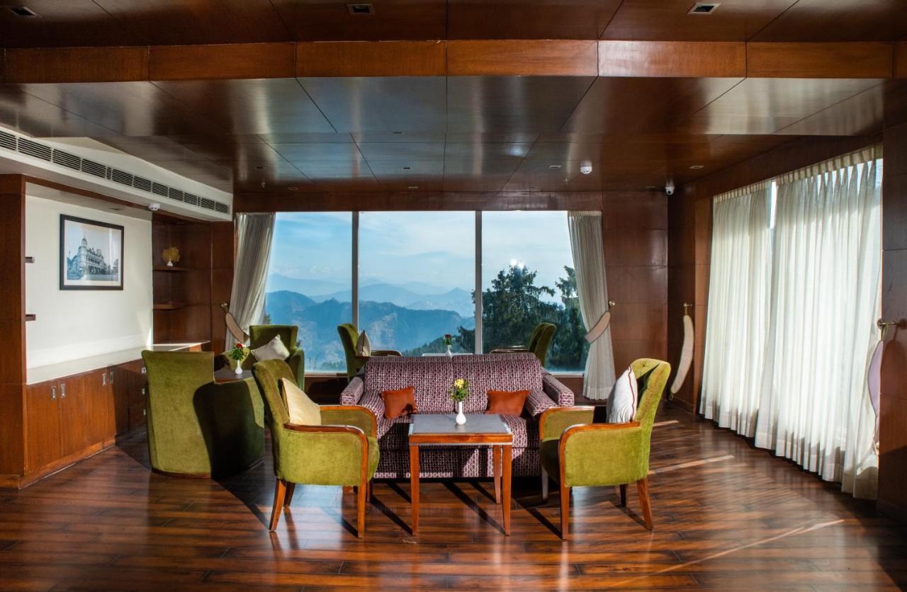 Royal Tulip Luxury Hotel, Kufri, Shimla Eksteriør billede