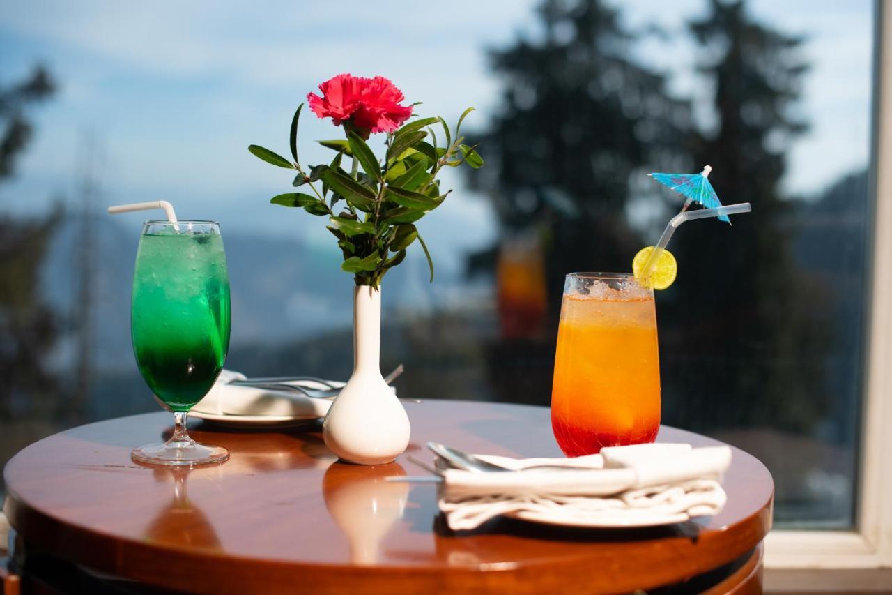 Royal Tulip Luxury Hotel, Kufri, Shimla Eksteriør billede