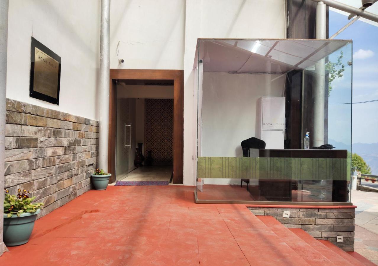 Royal Tulip Luxury Hotel, Kufri, Shimla Eksteriør billede